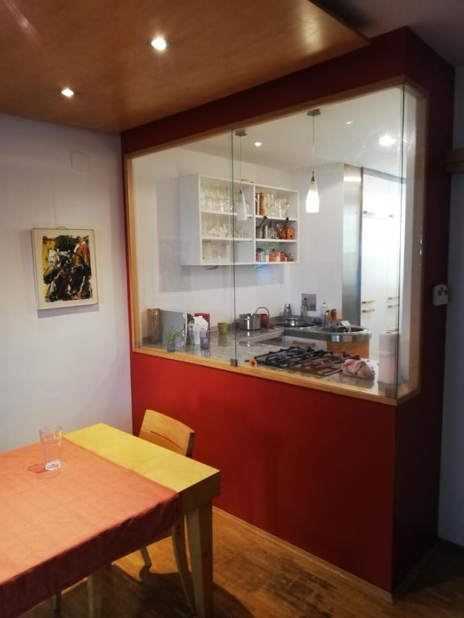 Room In Maisonette With Garden, Parking Place Bécs Kültér fotó